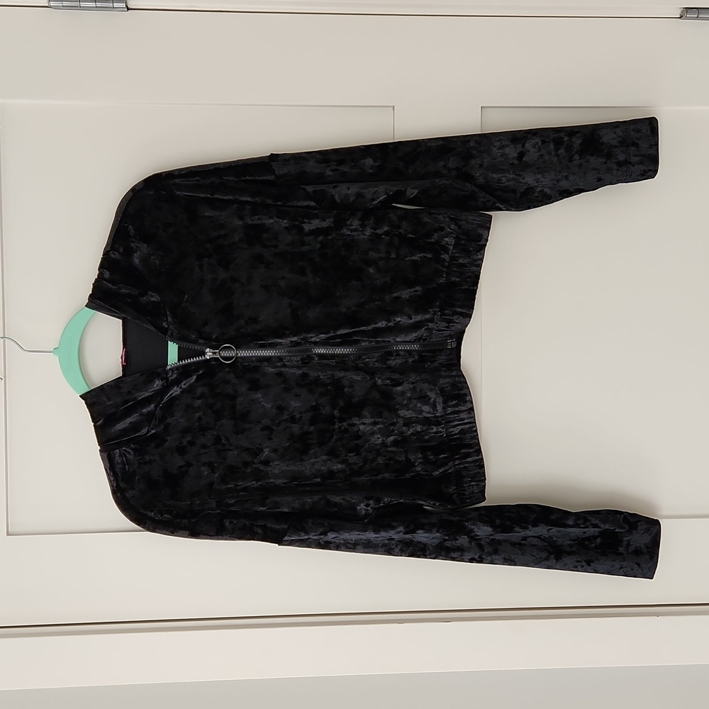 Velour cropped hoodie